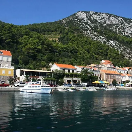 Апартаменты Just By The Sea Трстеник